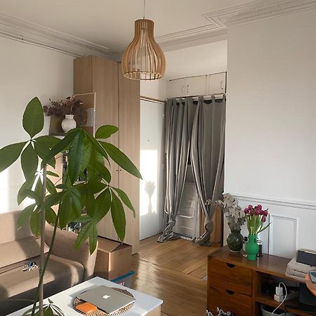 Appartement Ensoleille, Central Et Tout Equipe Avec Vue Tour Eiffel Et Pantheon Париж Экстерьер фото
